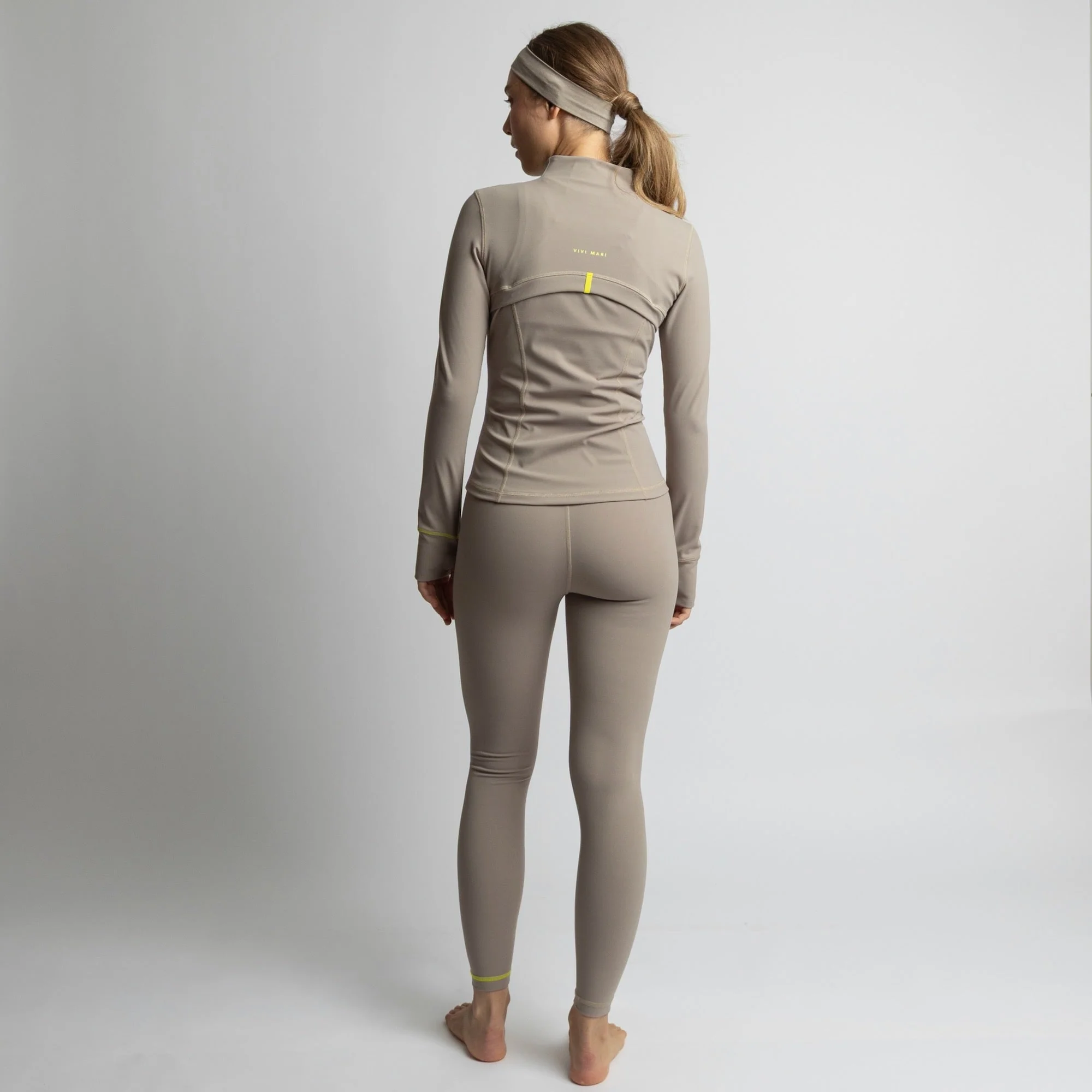Activewear Jacket mushroom - Image 4