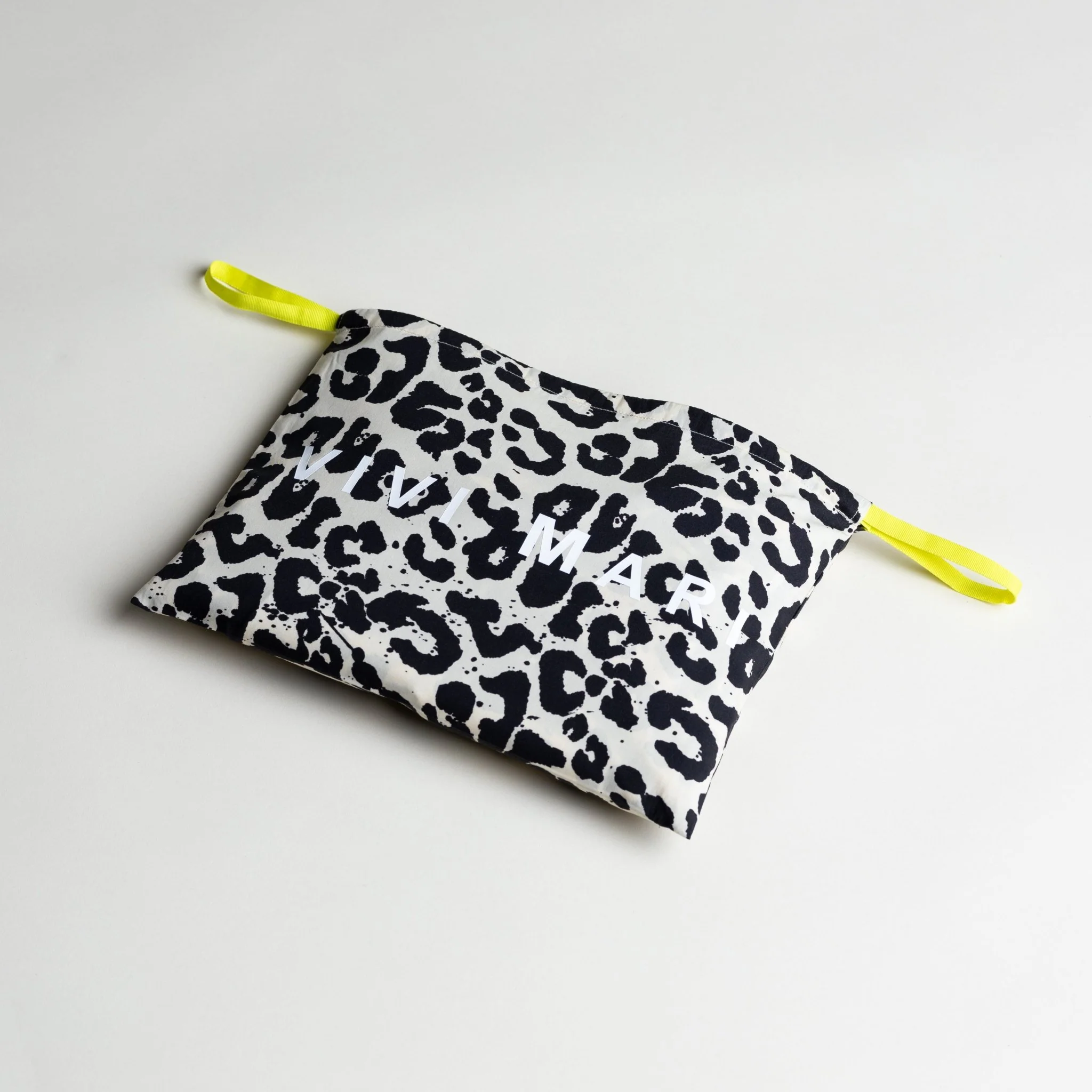 Pyjama Pants - leo splashes black/sand - Image 11